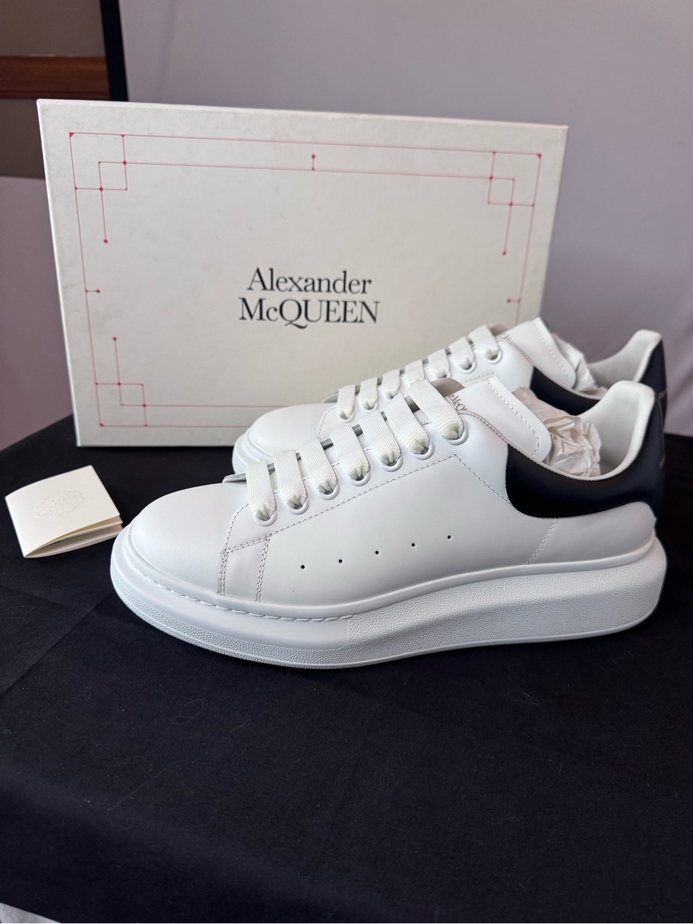 Alexander McQueen Men's Oversized Sneakers White/Black Size 9 US 42 EU